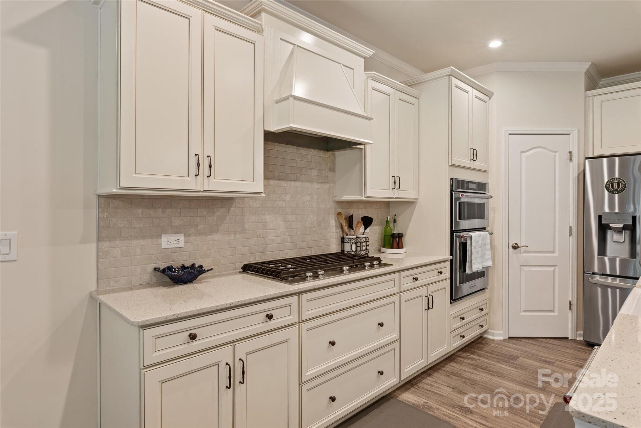 5085 Havencrest Drive