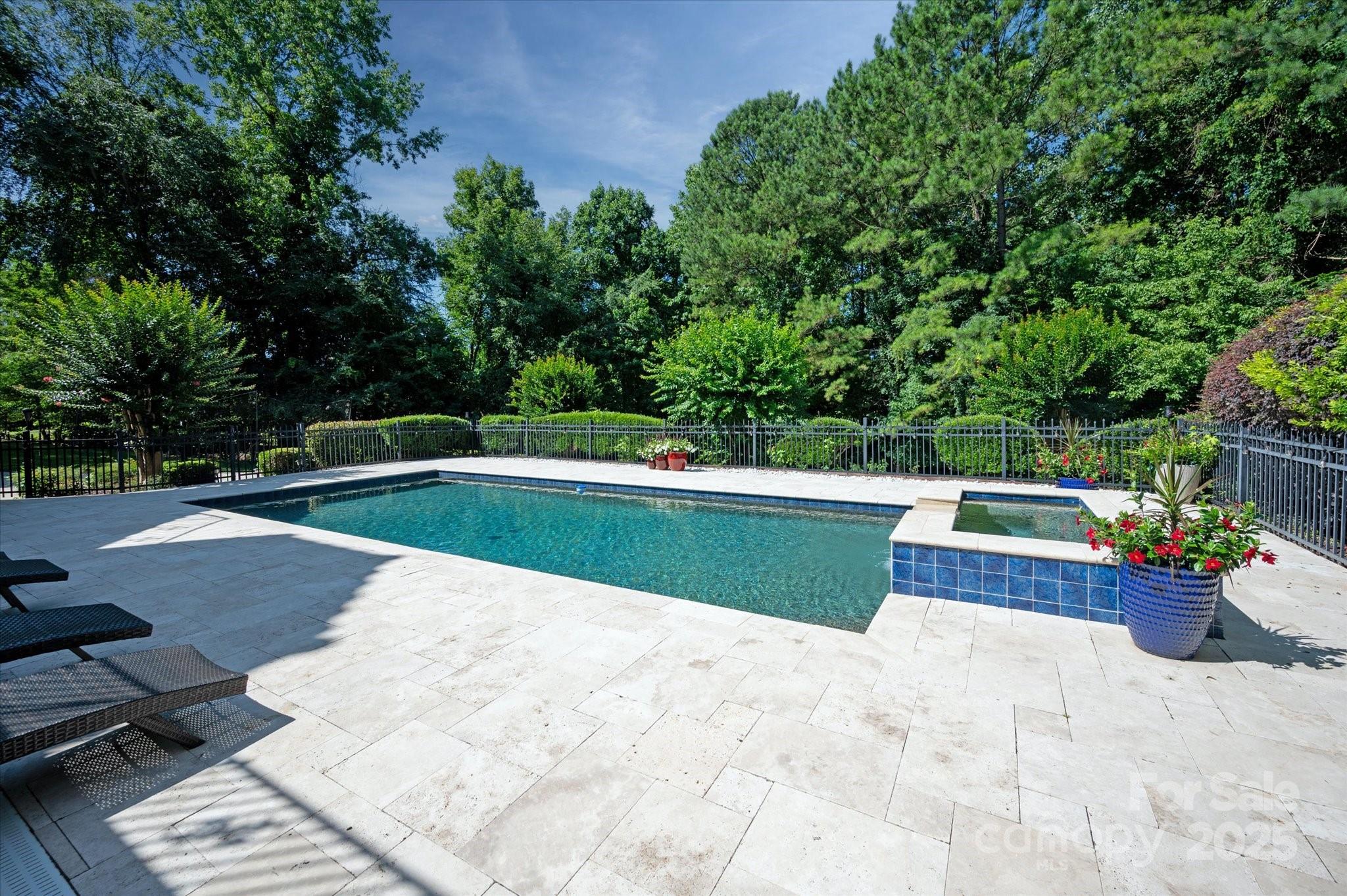 6504 Pembry Links Crescent