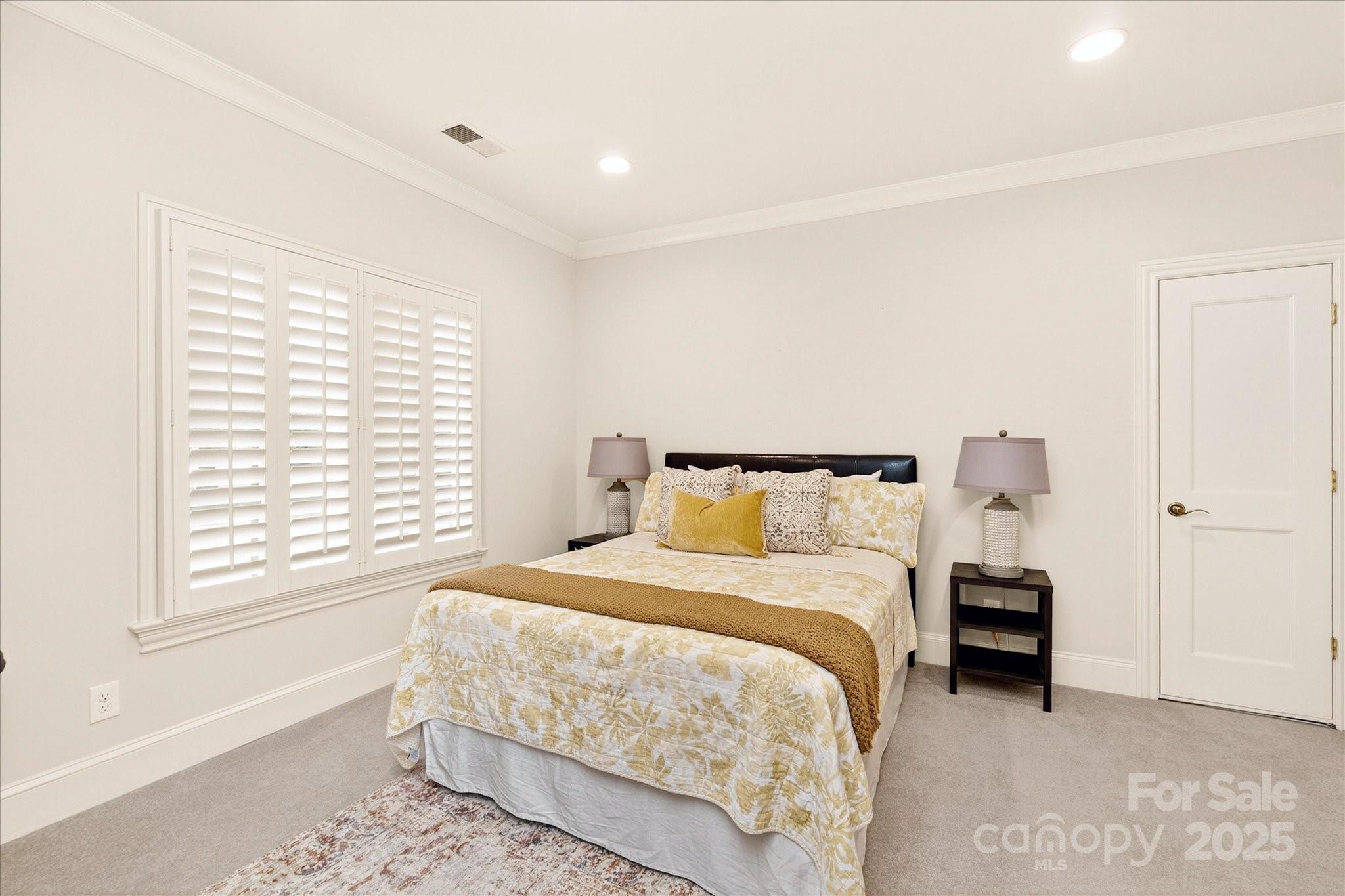 6504 Pembry Links Crescent