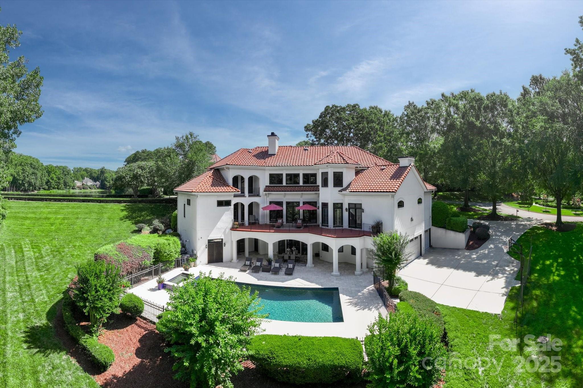 6504 Pembry Links Crescent