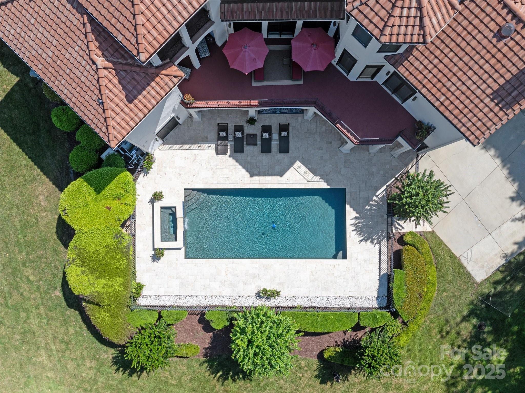 6504 Pembry Links Crescent