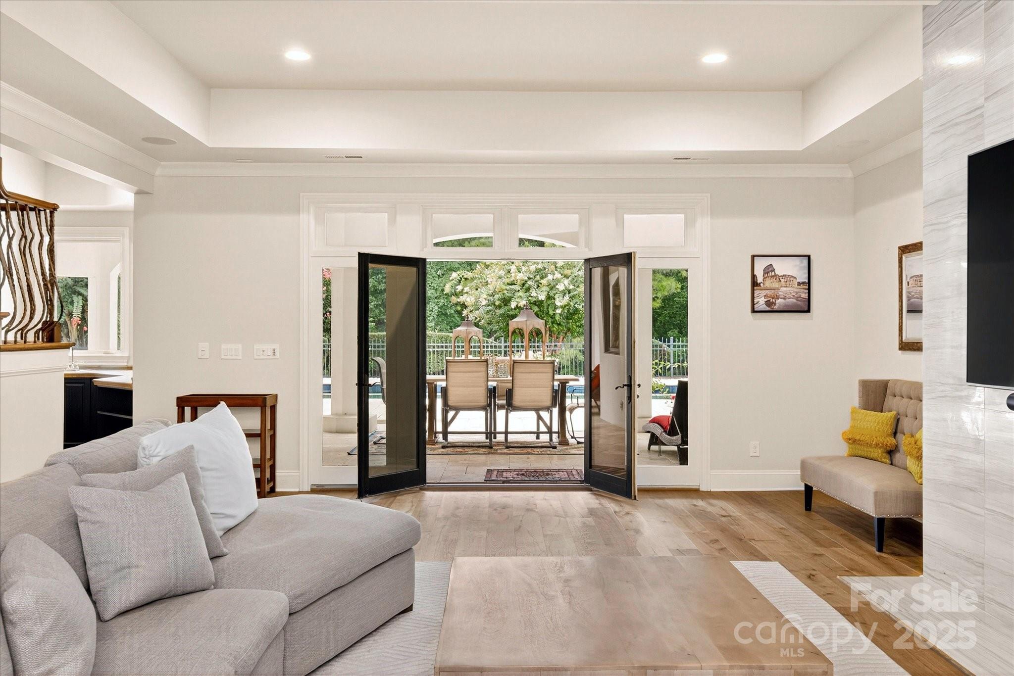 6504 Pembry Links Crescent