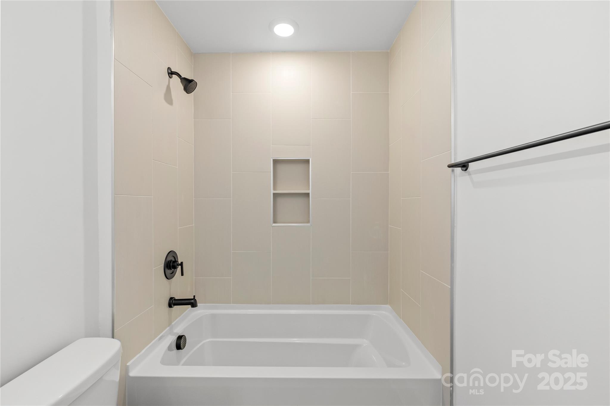 151 S Sycamore Street