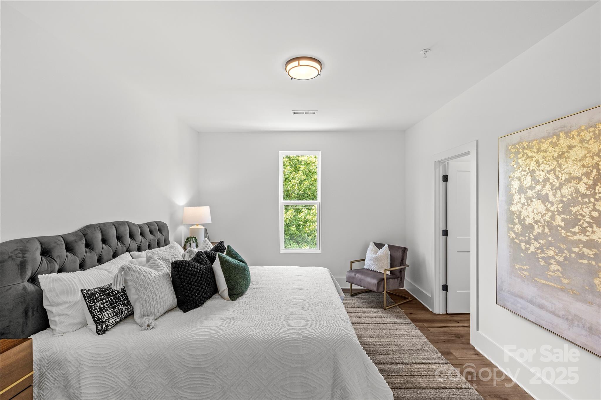 151 S Sycamore Street