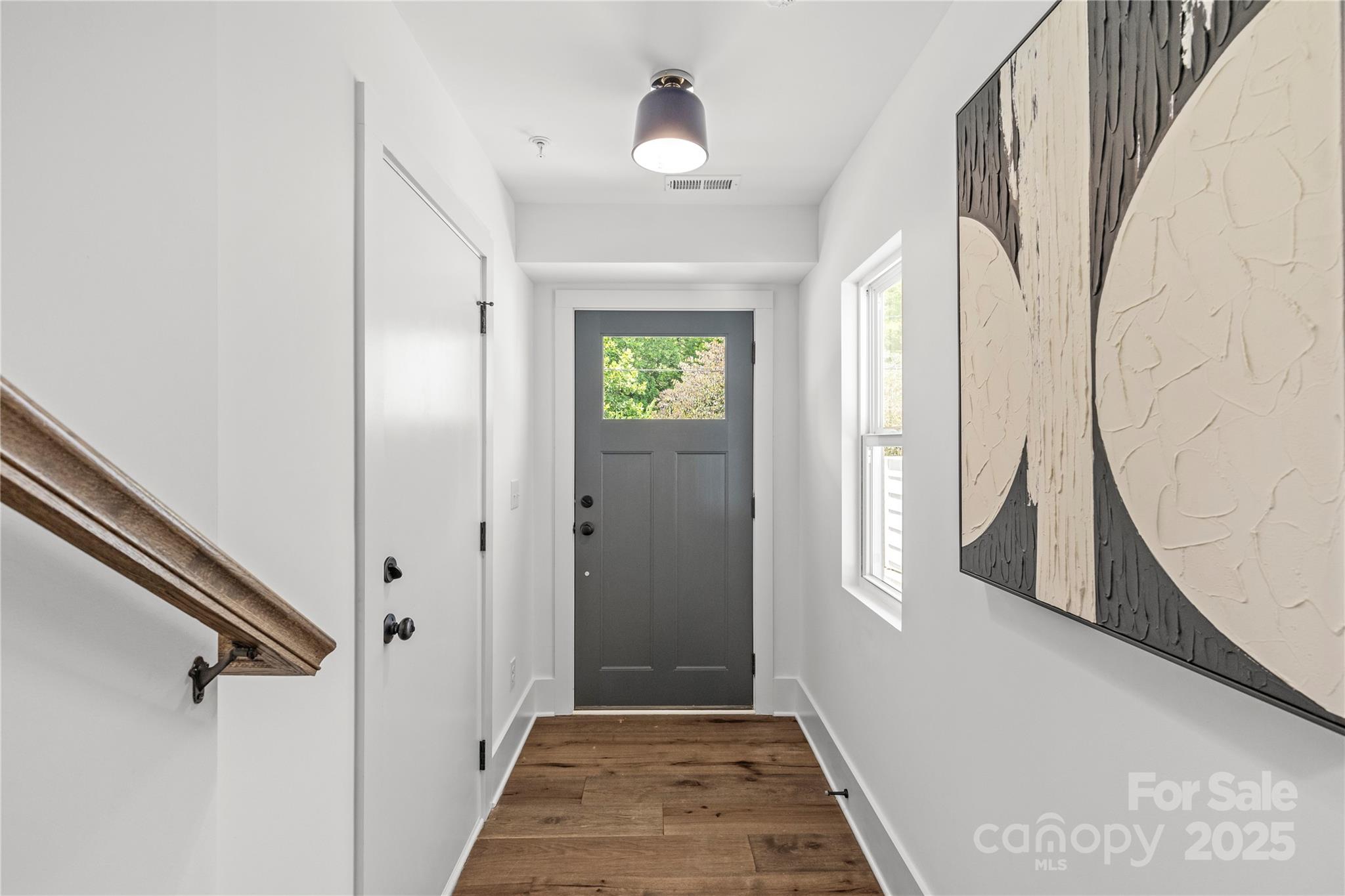 151 S Sycamore Street