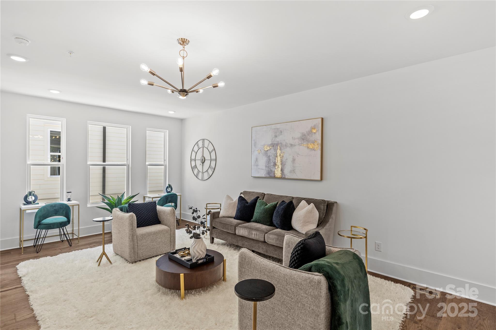 151 S Sycamore Street