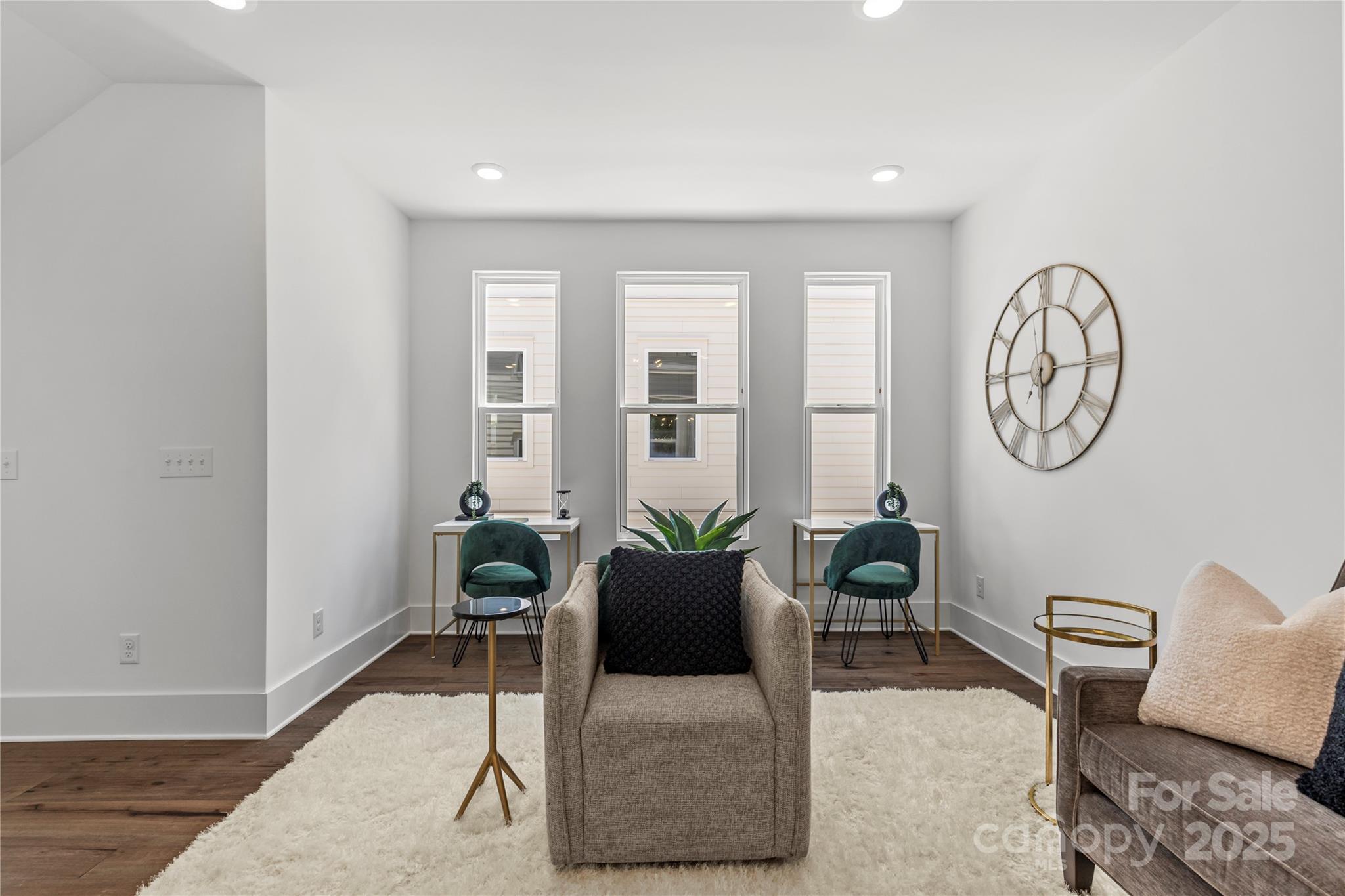 151 S Sycamore Street