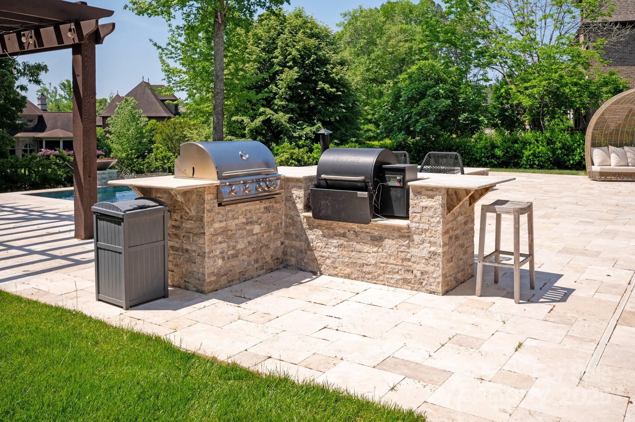 8021 Skye Lochs Drive