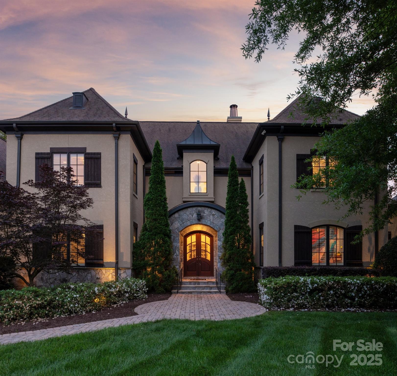 8021 Skye Lochs Drive