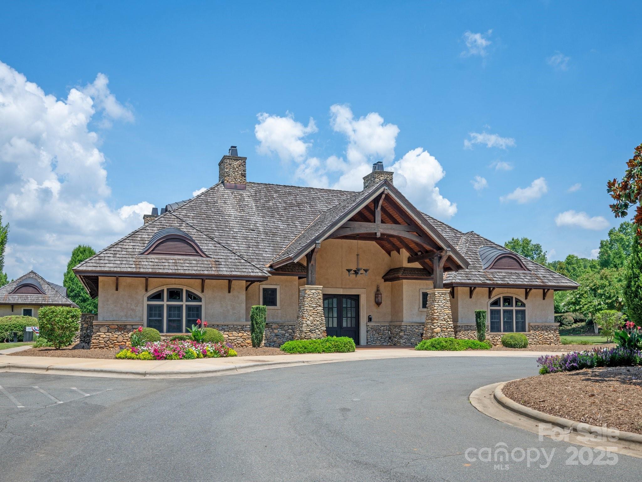 8021 Skye Lochs Drive