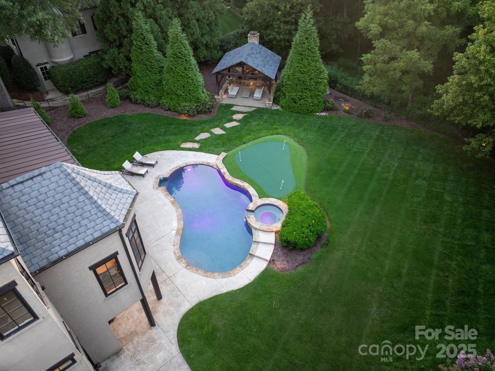 8512 Longview Club Drive