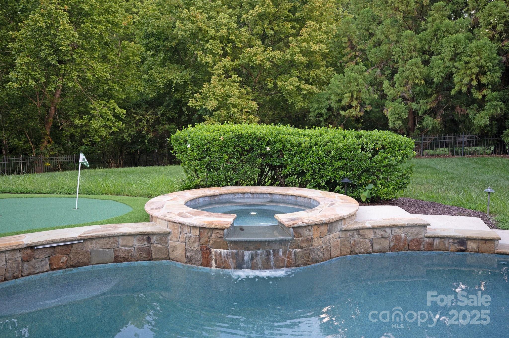 8512 Longview Club Drive