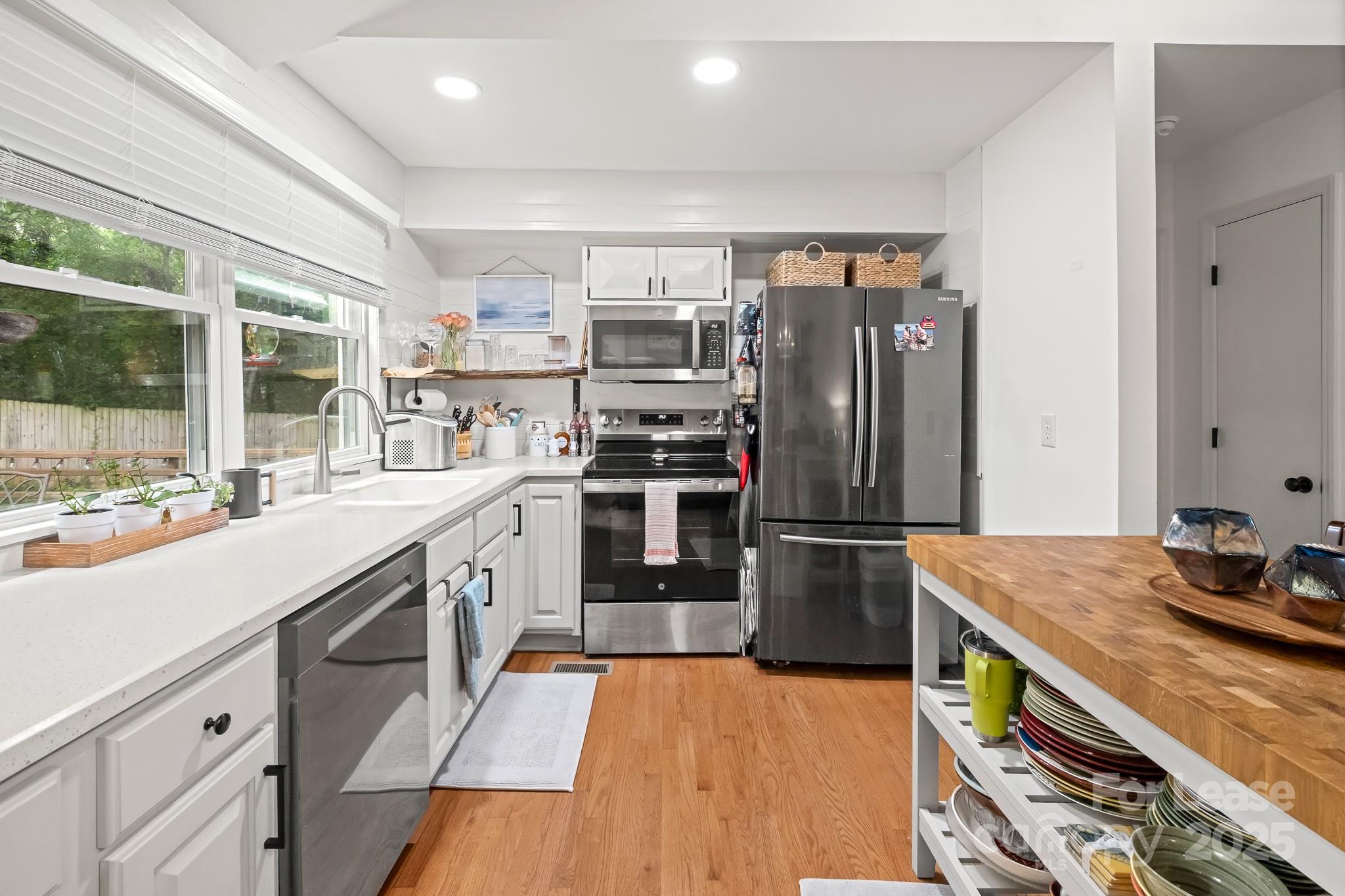 8211 Park Vista Circle