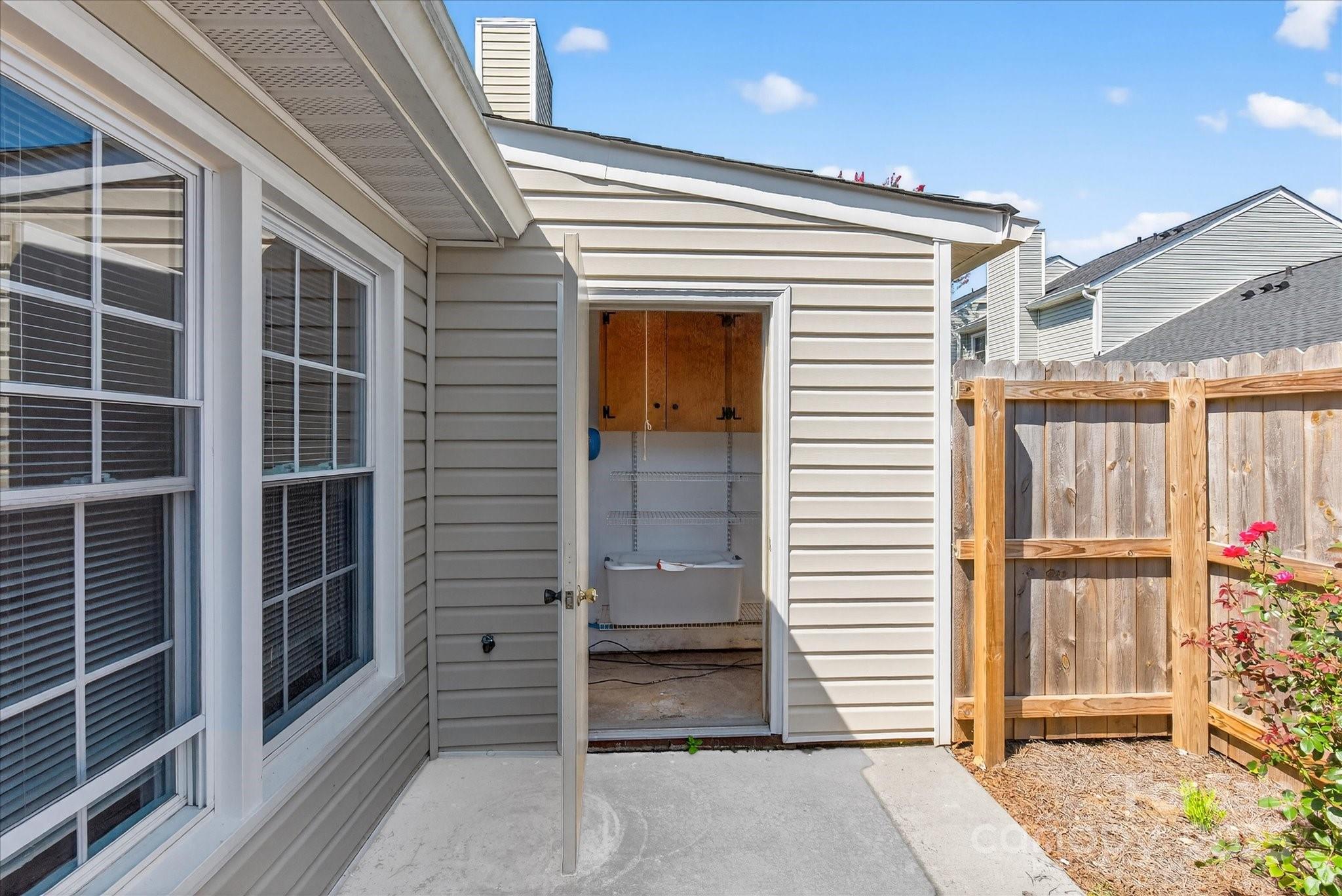 10935 Winterbourne Court