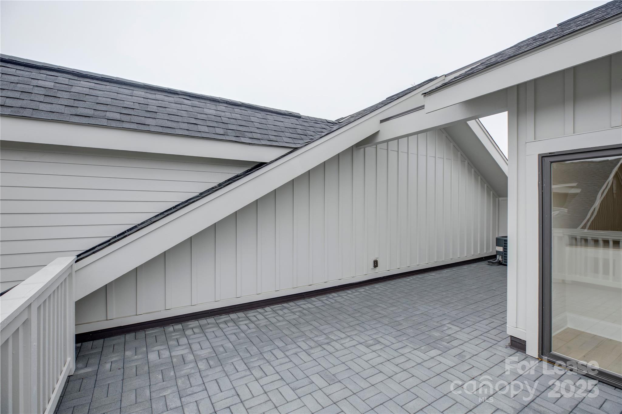 3015 Pinehurst Place