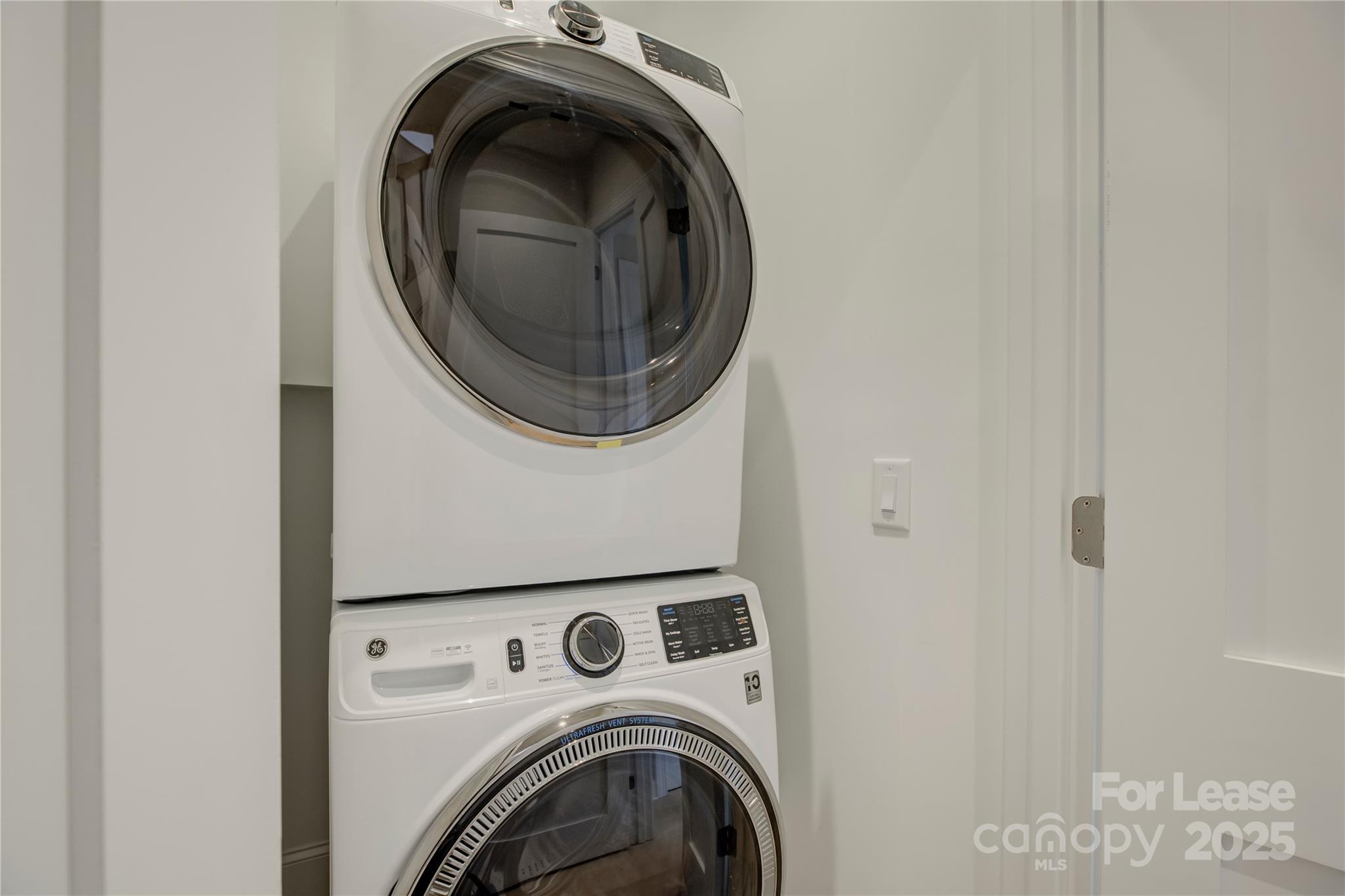 3015 Pinehurst Place