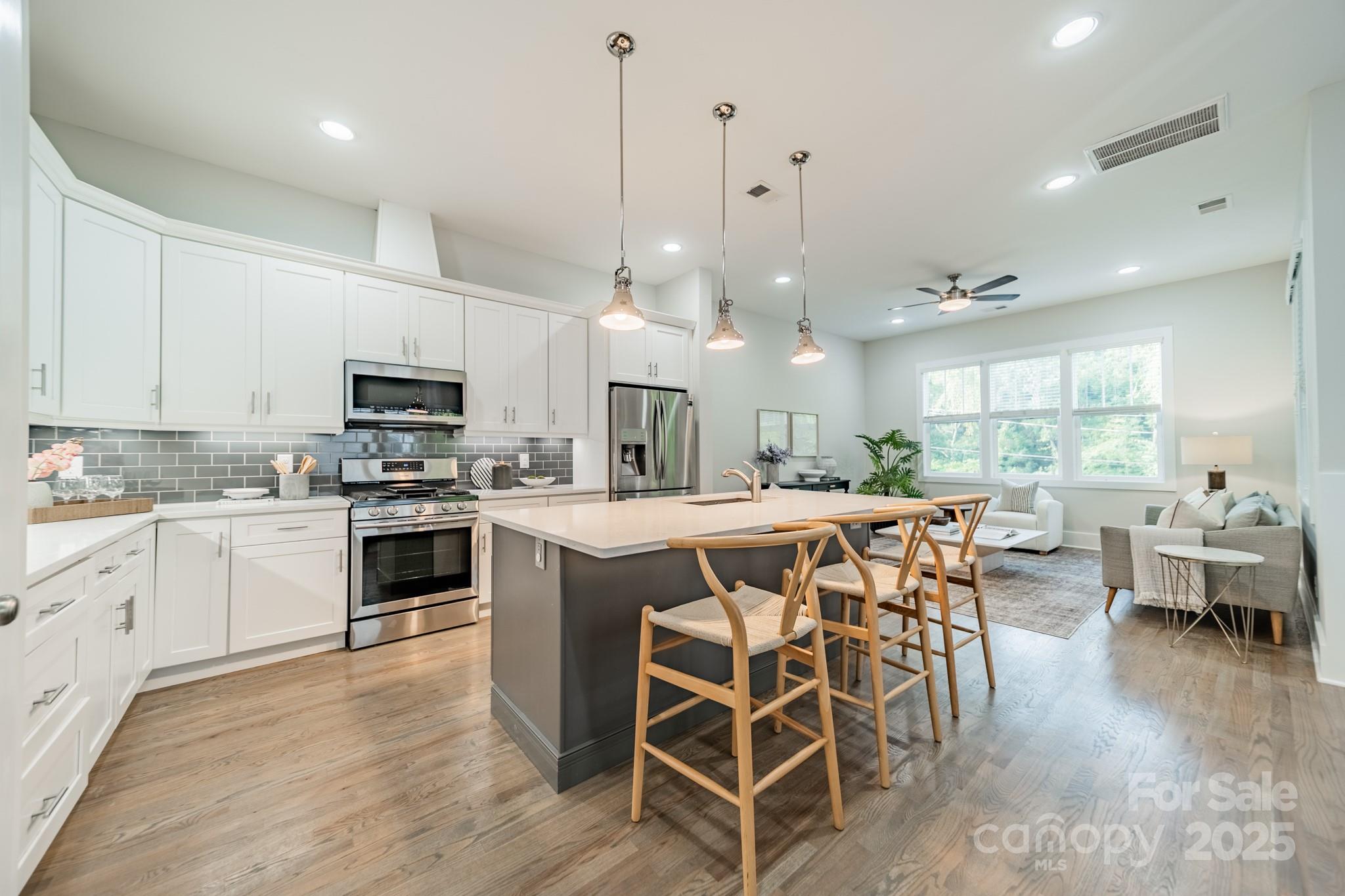 5230 Valley Stream Road