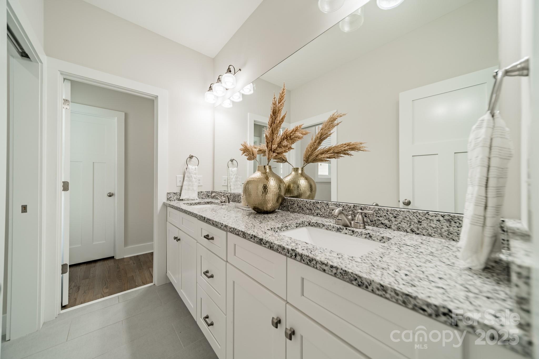 5230 Valley Stream Road