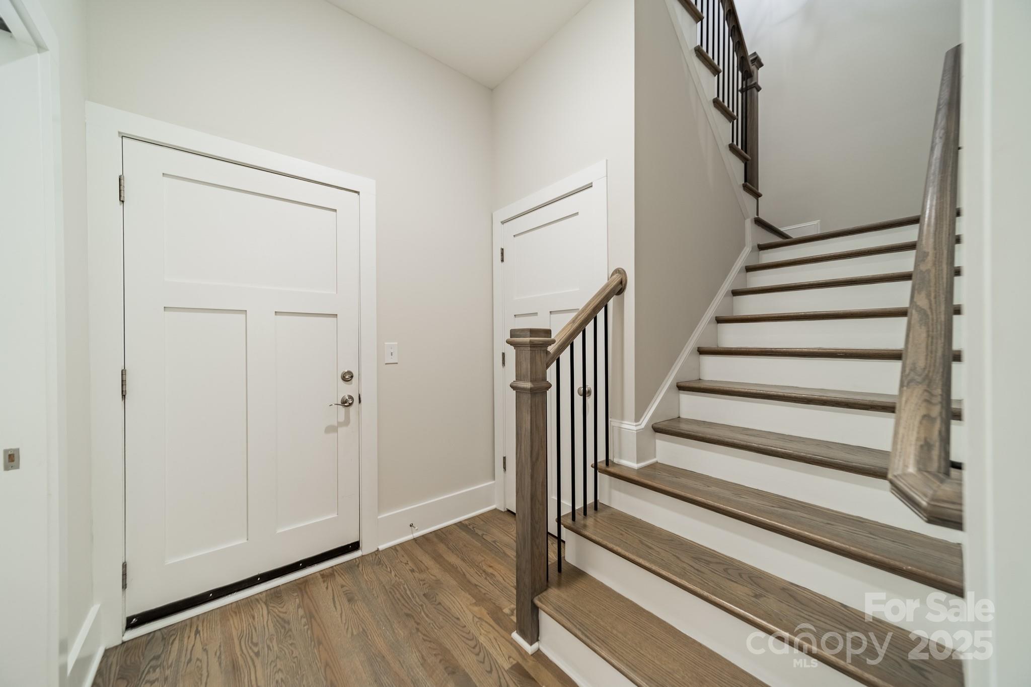 5230 Valley Stream Road