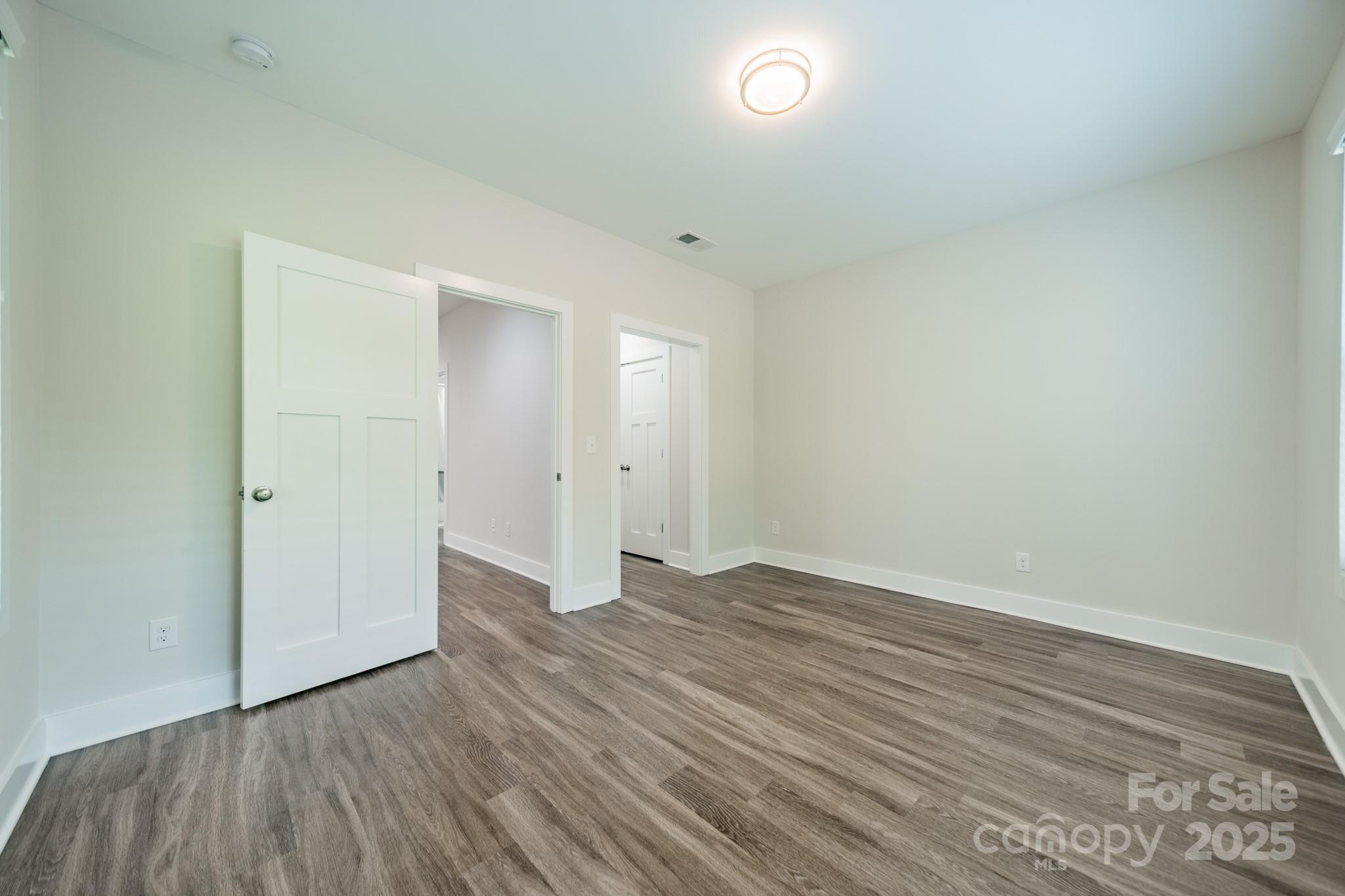 5230 Valley Stream Road