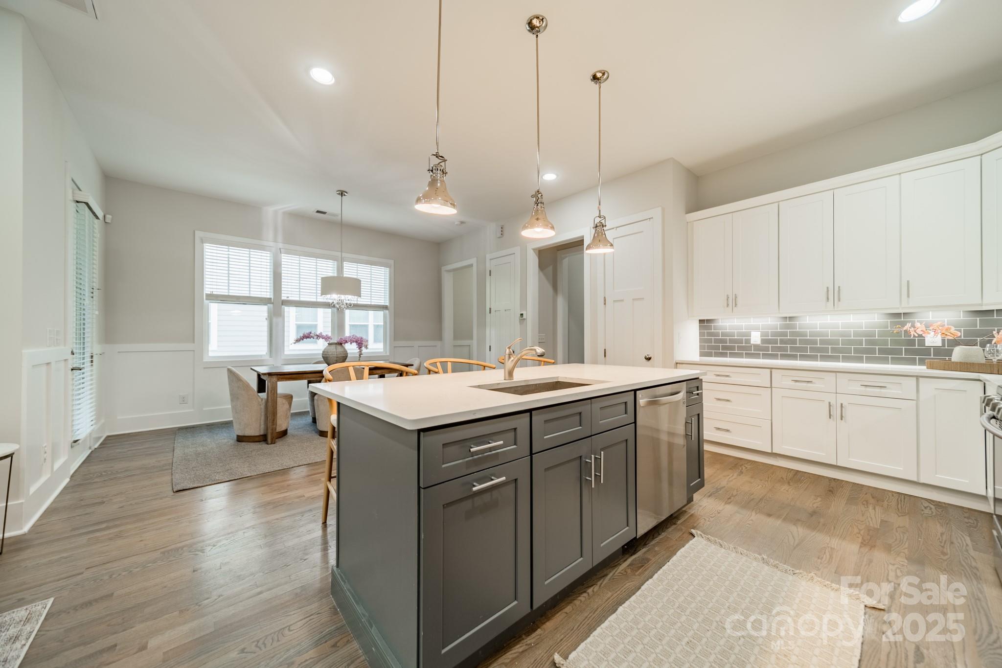 5230 Valley Stream Road