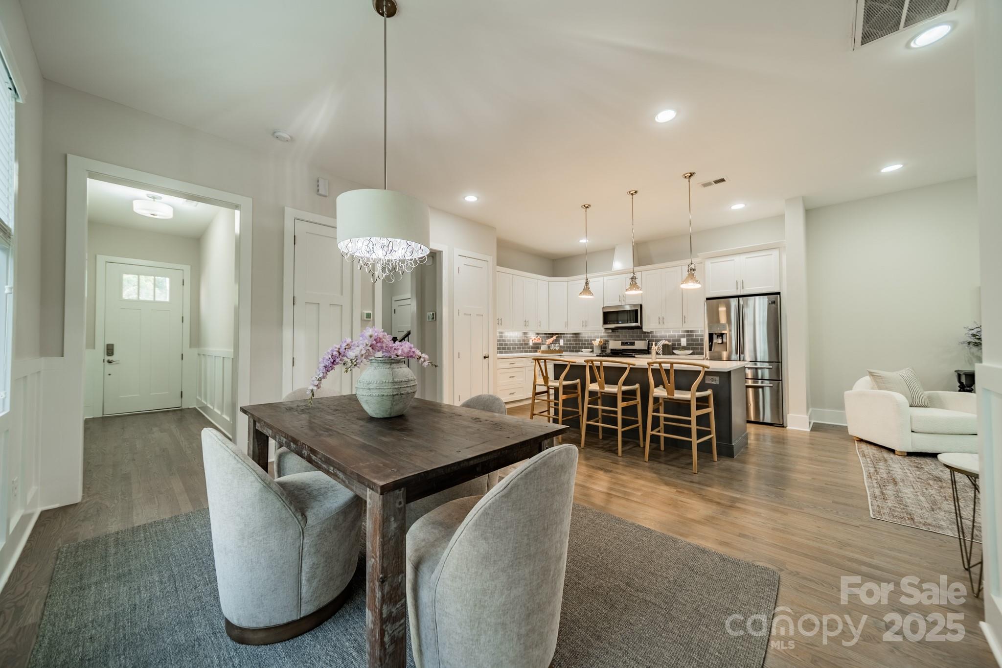 5230 Valley Stream Road