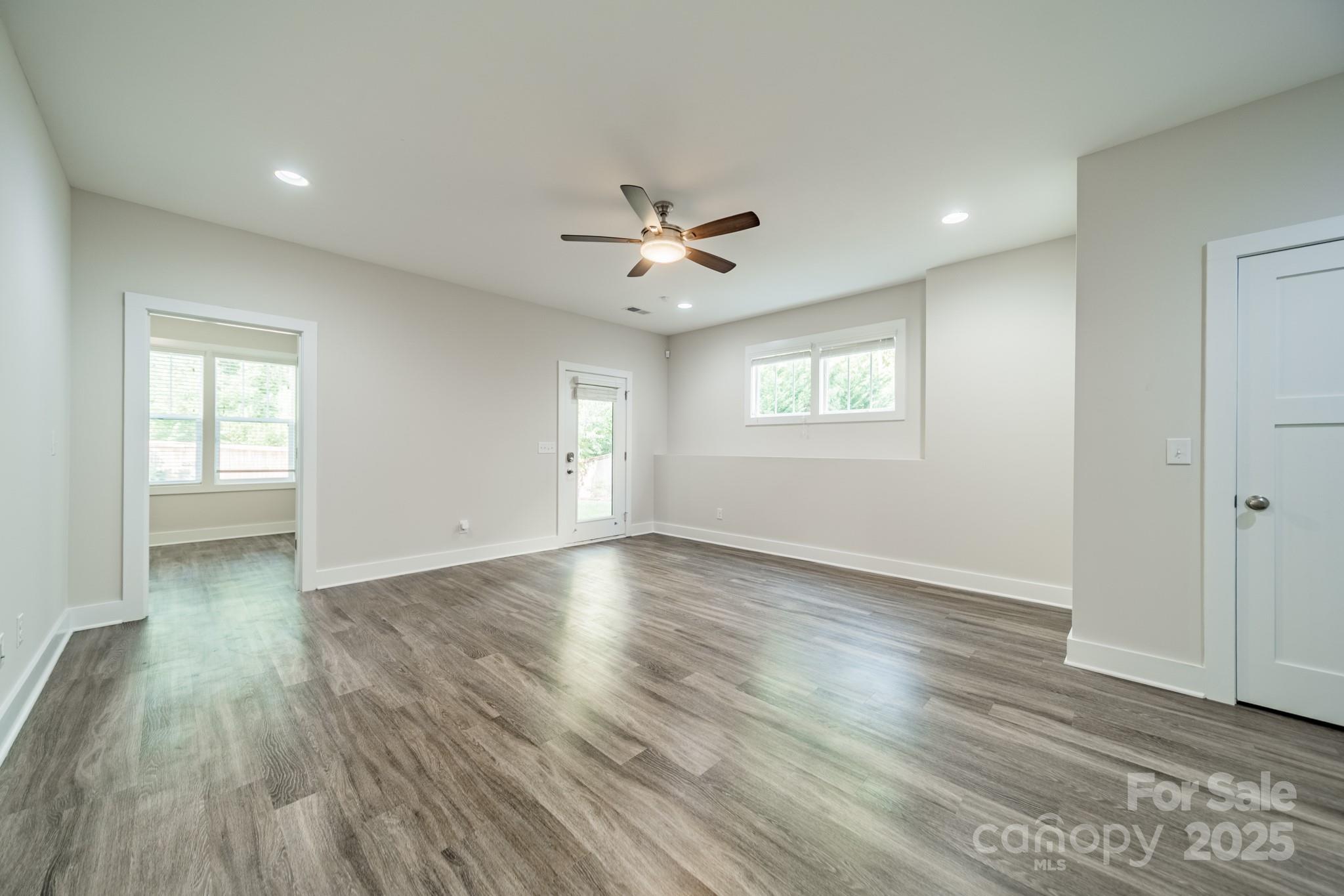 5230 Valley Stream Road