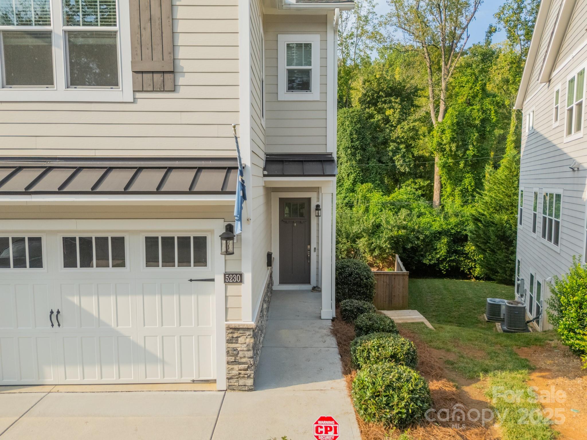 5230 Valley Stream Road