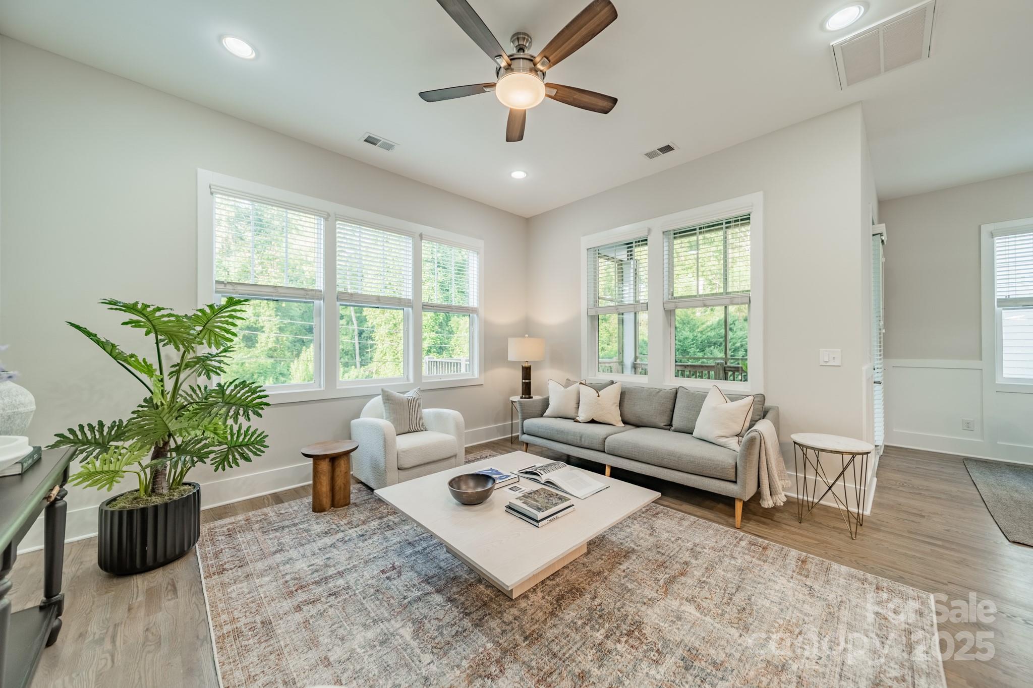 5230 Valley Stream Road