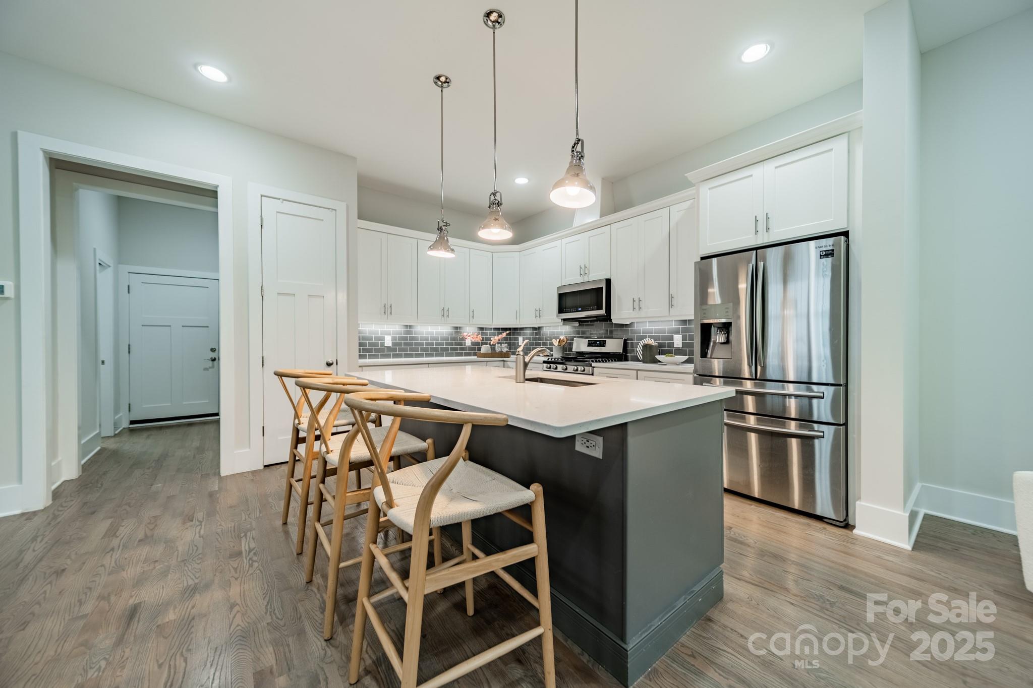 5230 Valley Stream Road