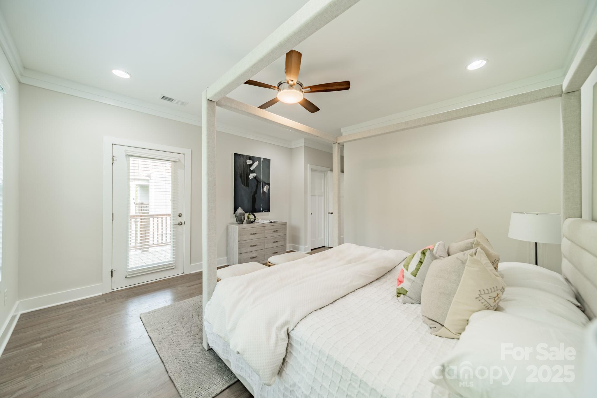 5230 Valley Stream Road