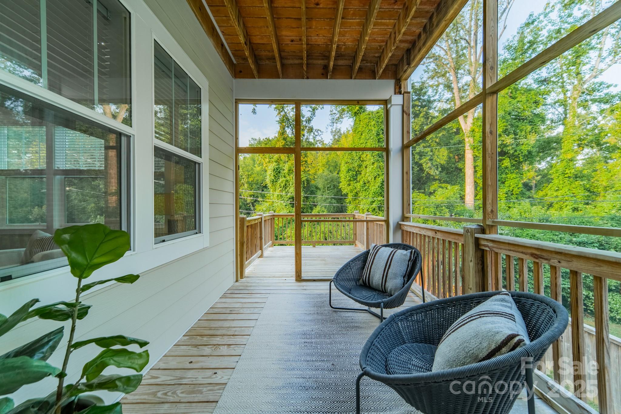 5230 Valley Stream Road