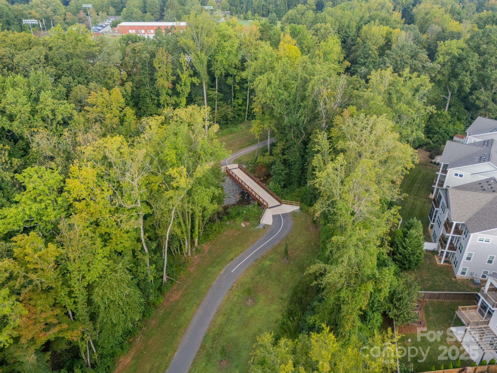 5230 Valley Stream Road