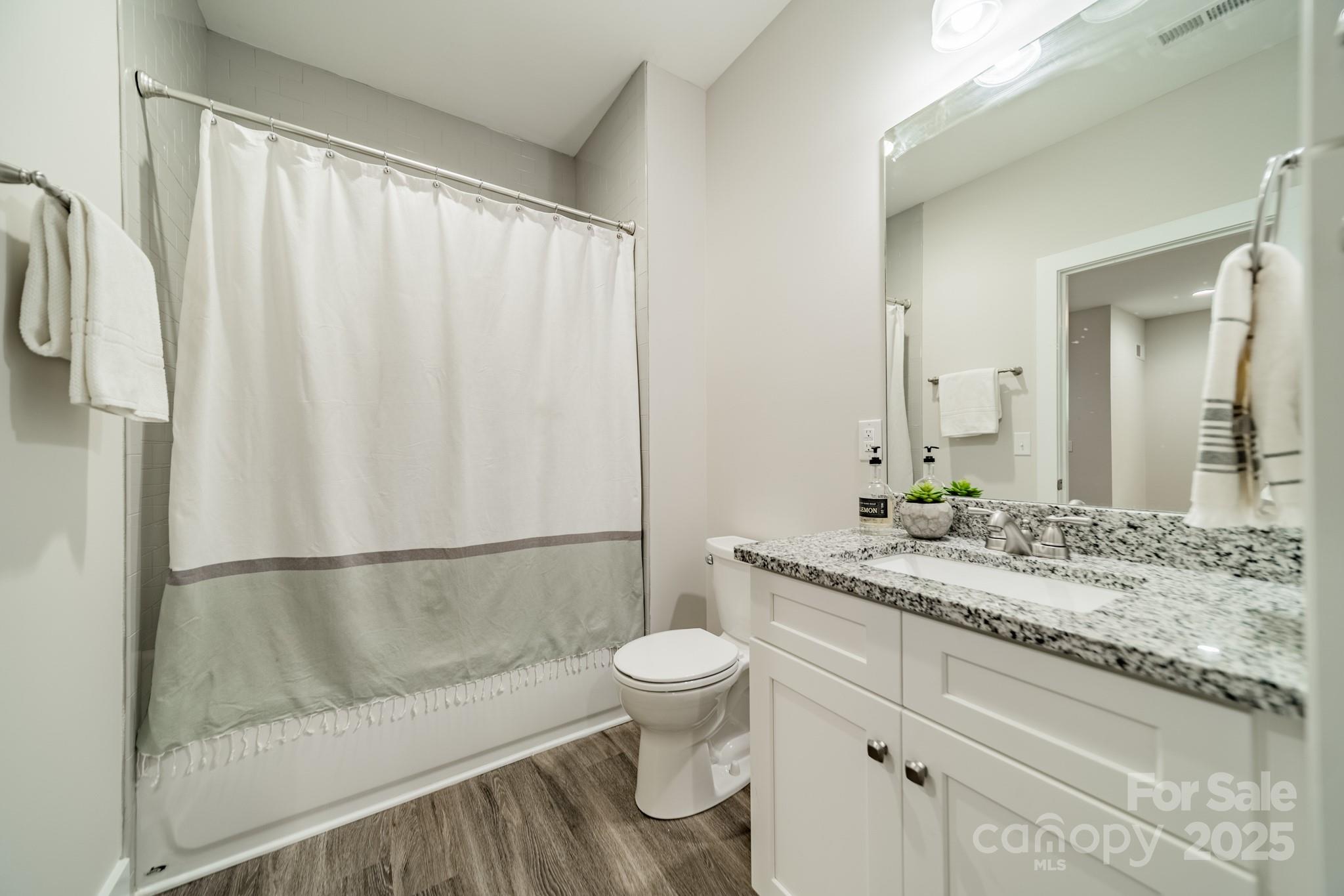 5230 Valley Stream Road