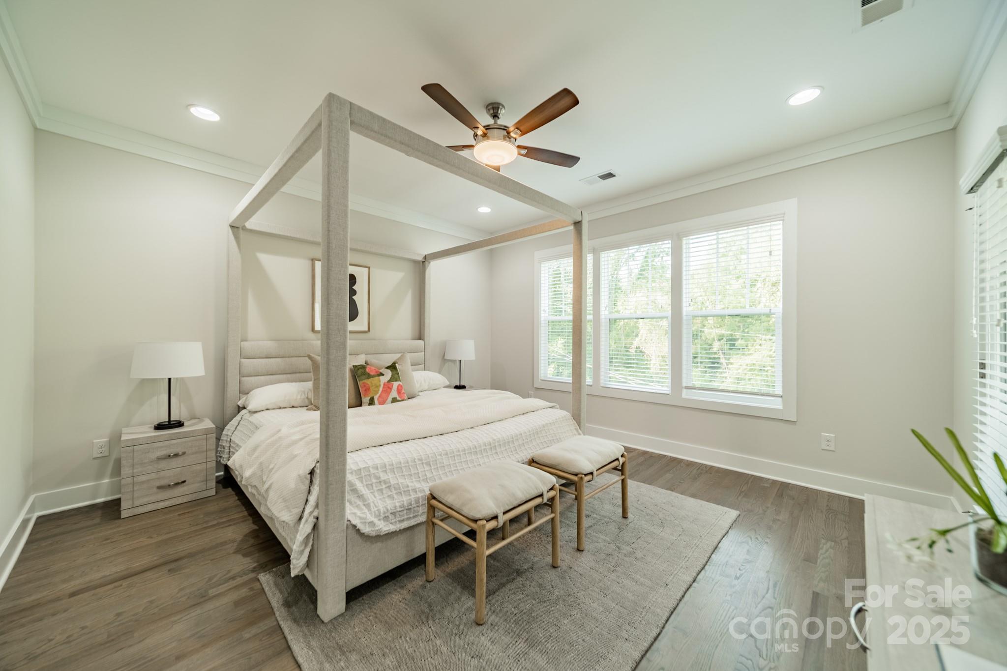 5230 Valley Stream Road