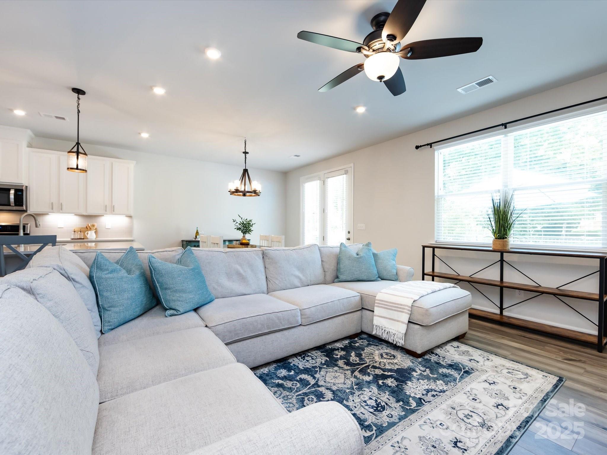 5010 Kinsbridge Drive