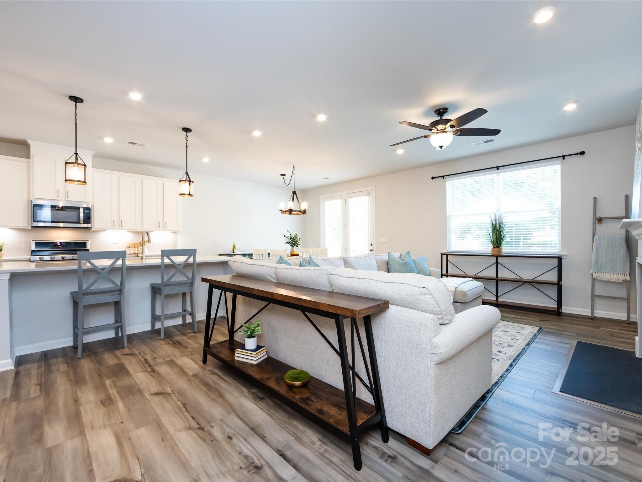 5010 Kinsbridge Drive