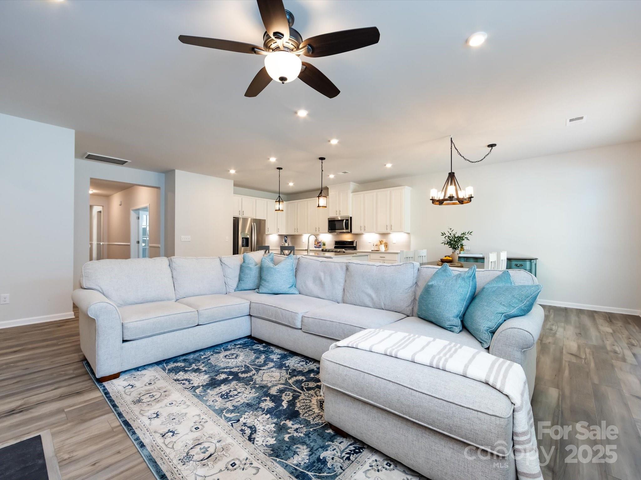 5010 Kinsbridge Drive