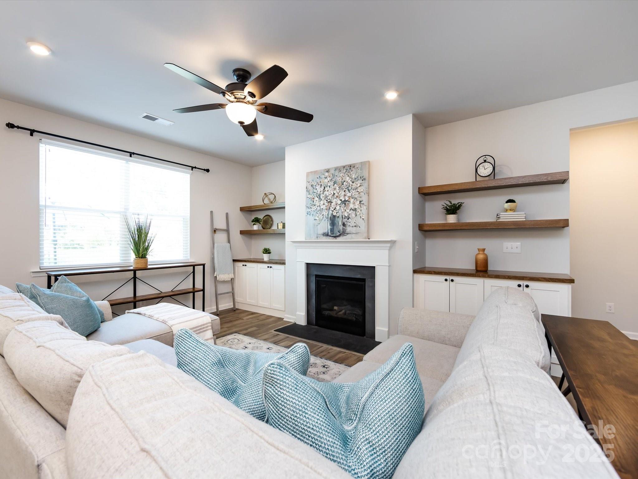 5010 Kinsbridge Drive