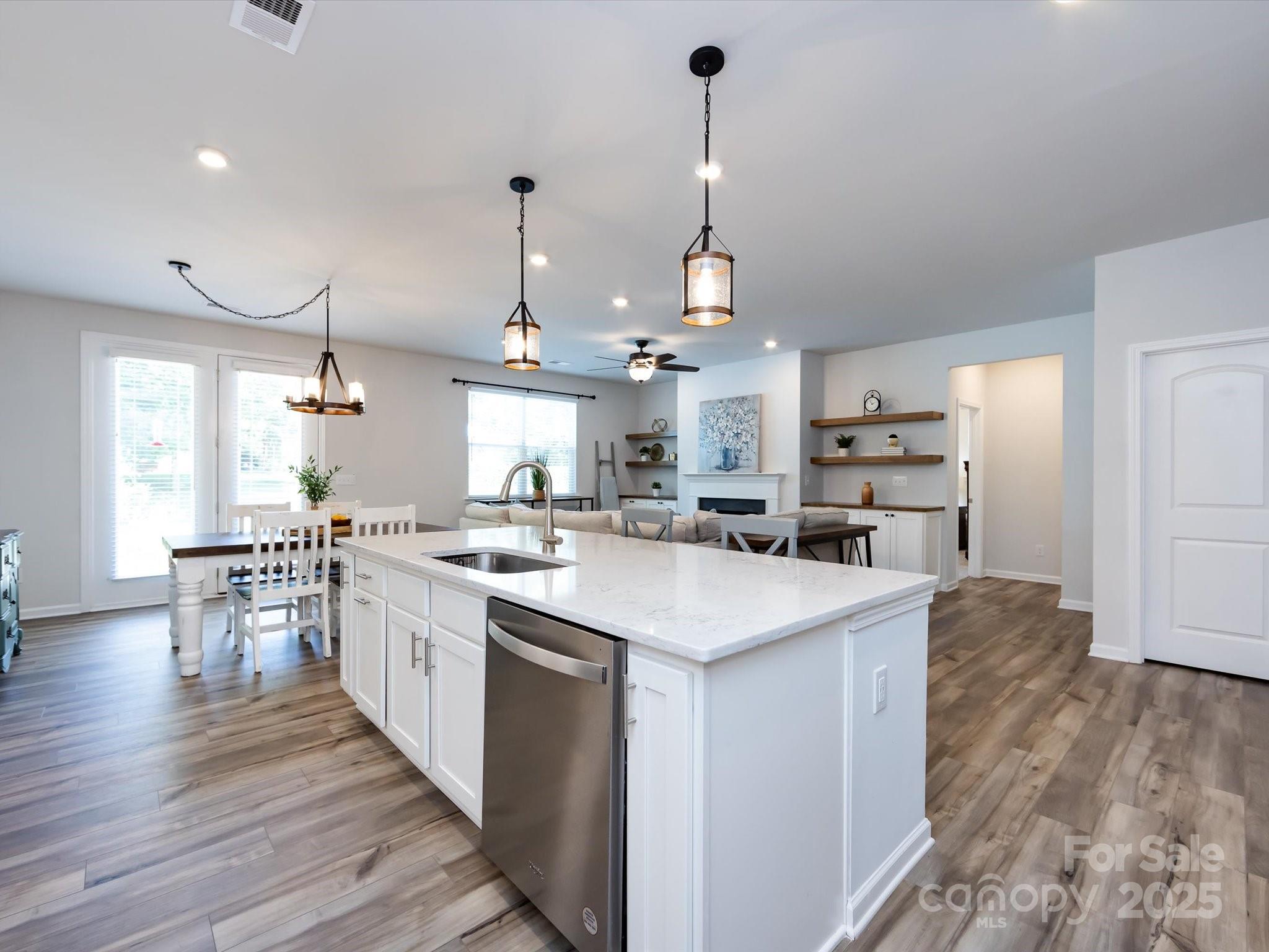 5010 Kinsbridge Drive