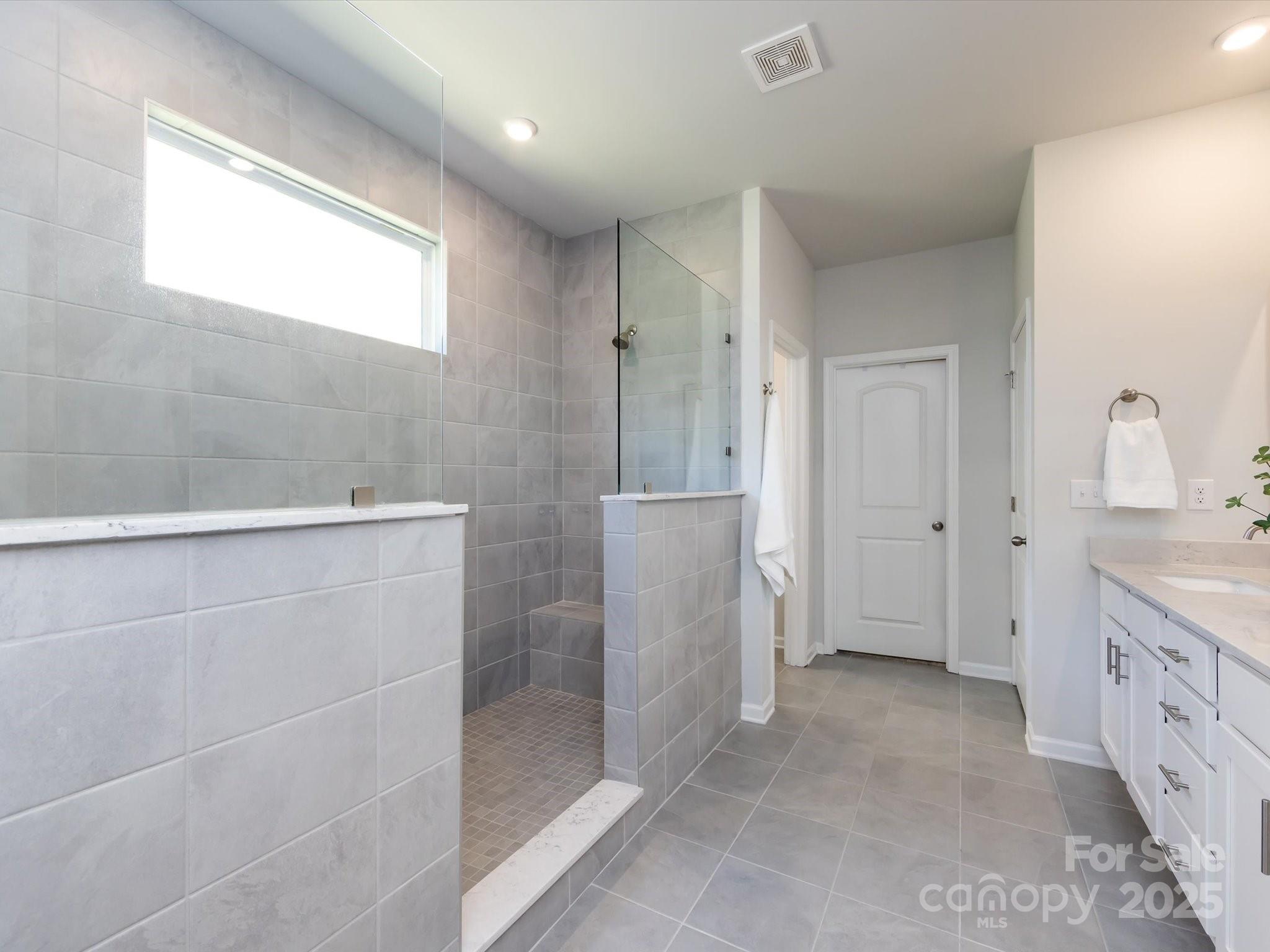 5010 Kinsbridge Drive