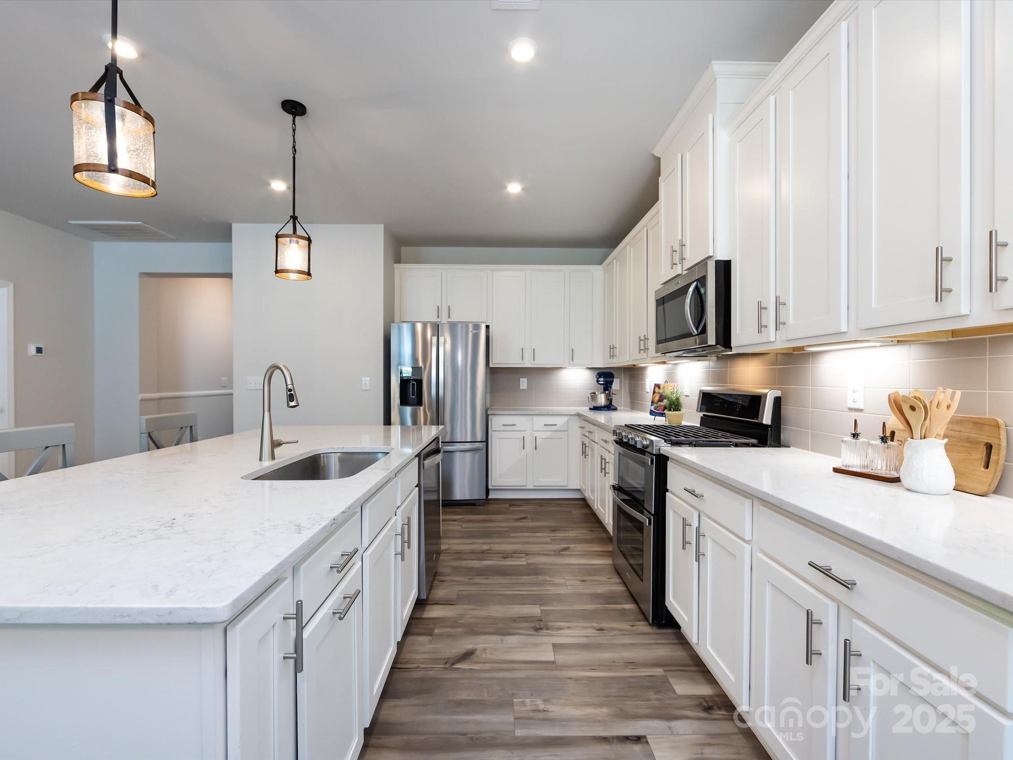 5010 Kinsbridge Drive