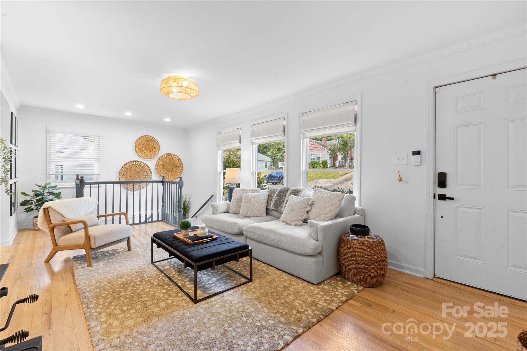 5128 Valley Stream Road