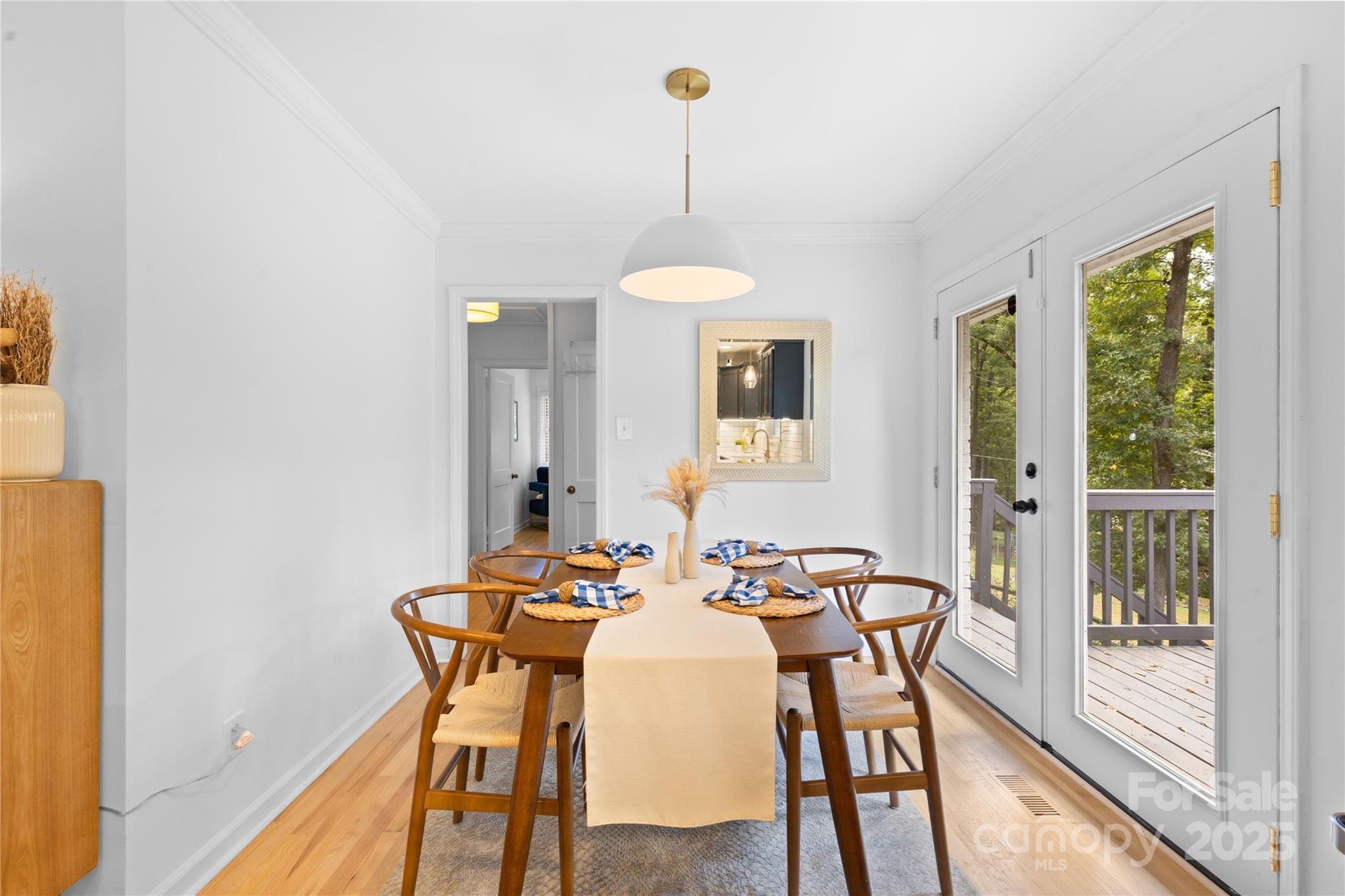 5128 Valley Stream Road