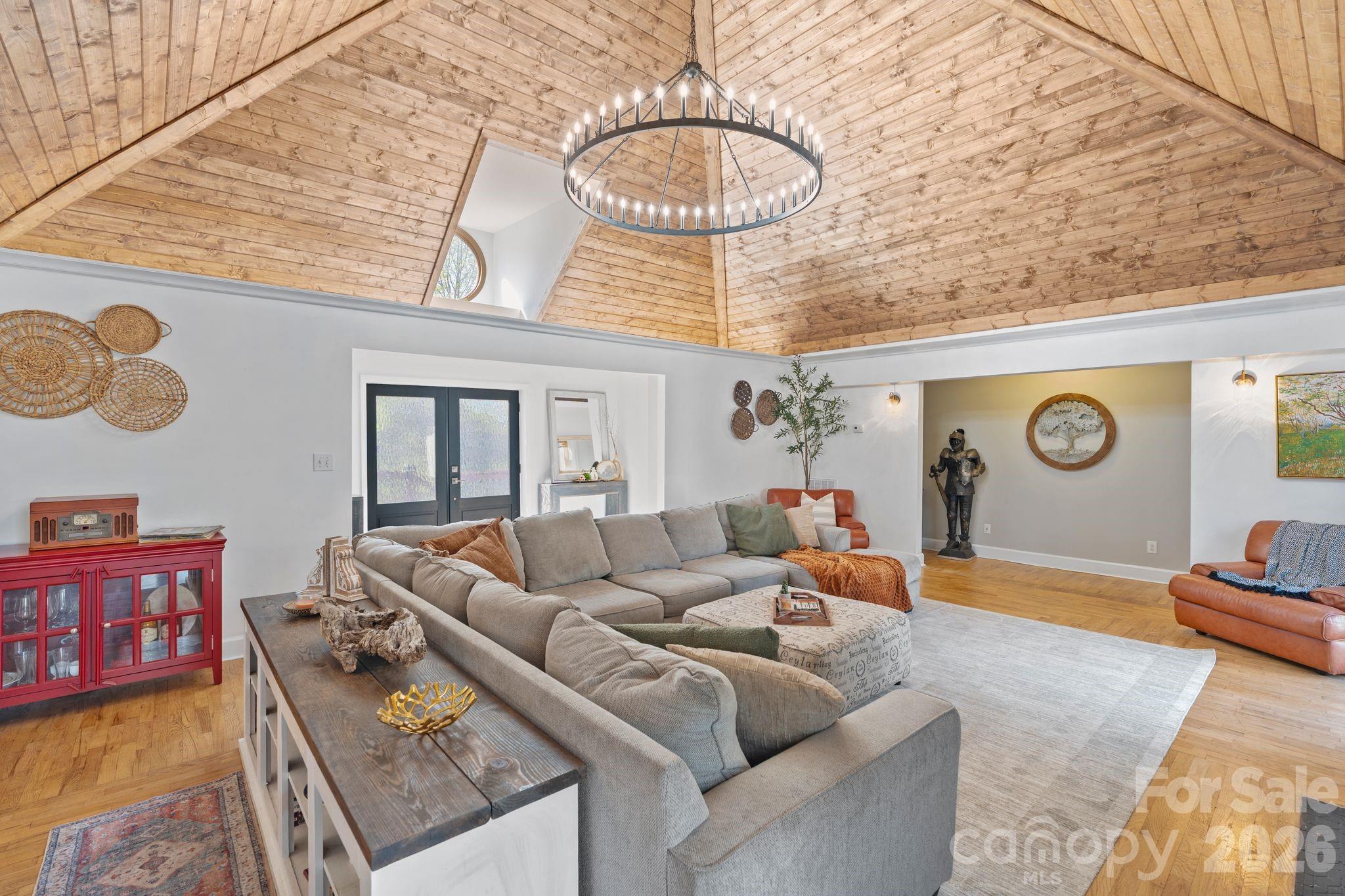214 Ridgeway Drive