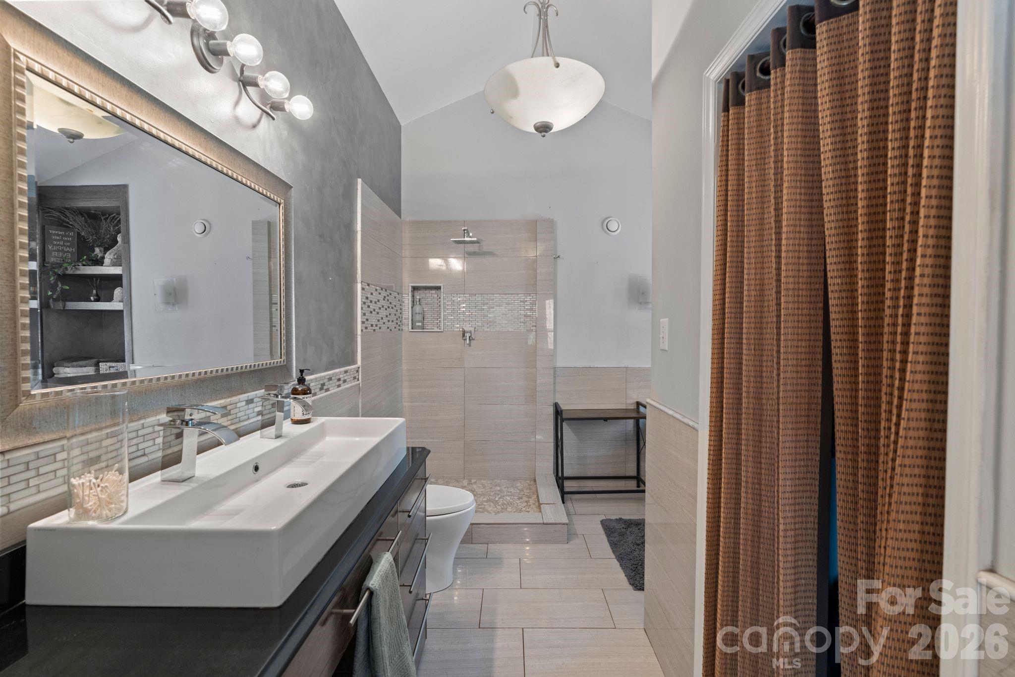 214 Ridgeway Drive