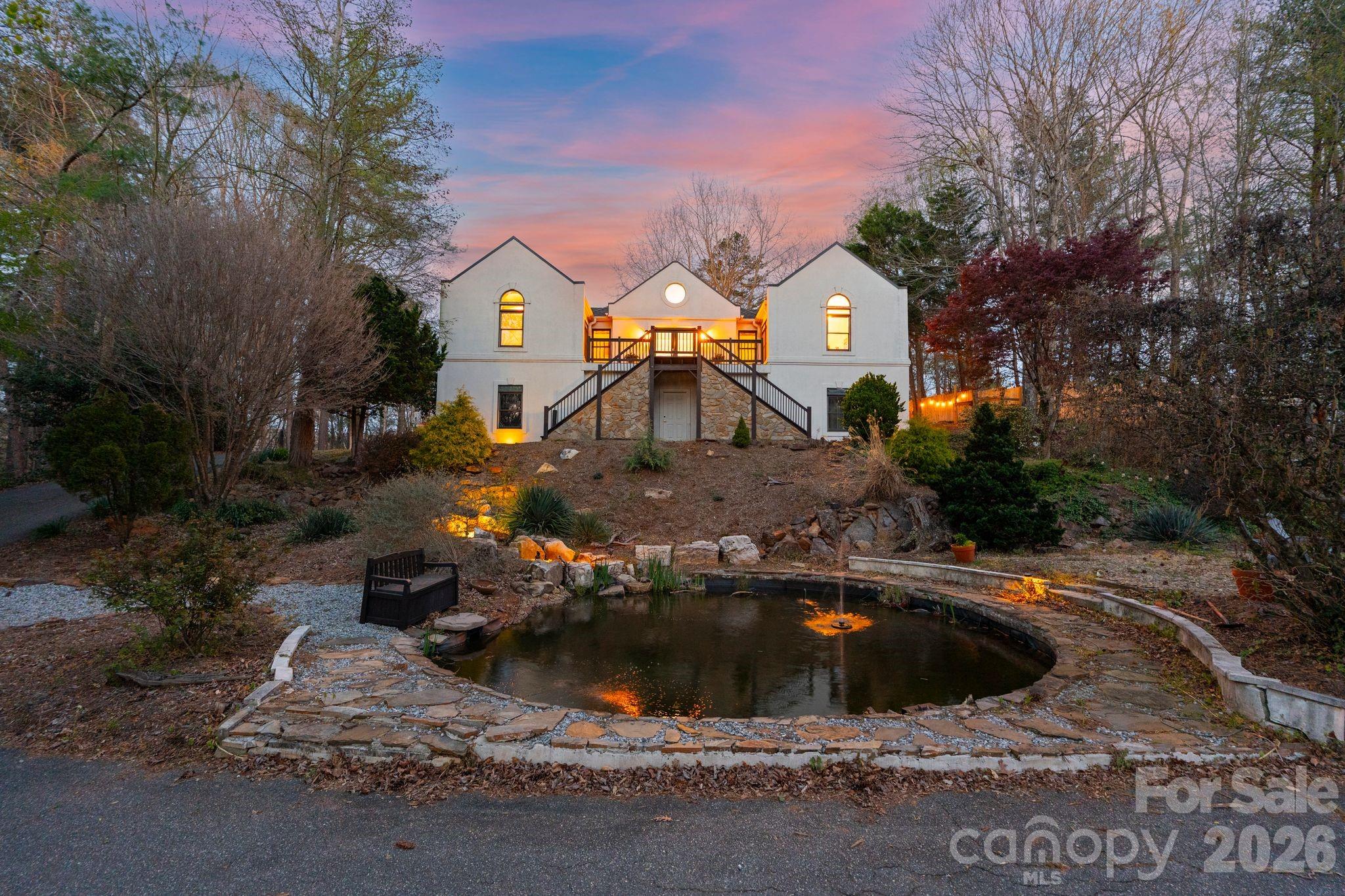 214 Ridgeway Drive