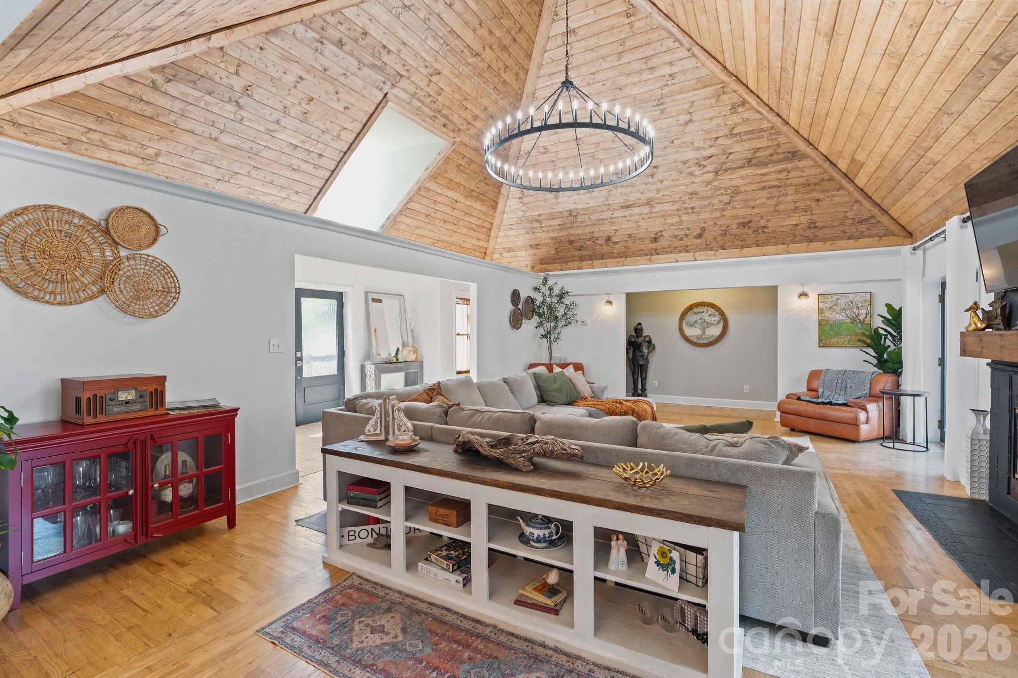 214 Ridgeway Drive