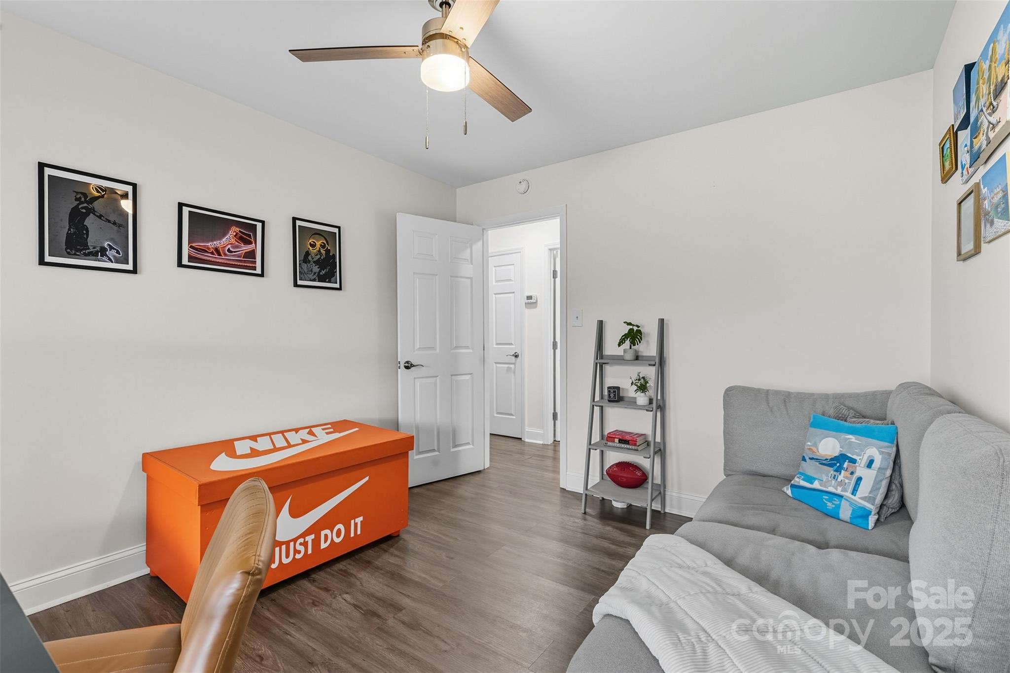 1901 Crestdale Drive