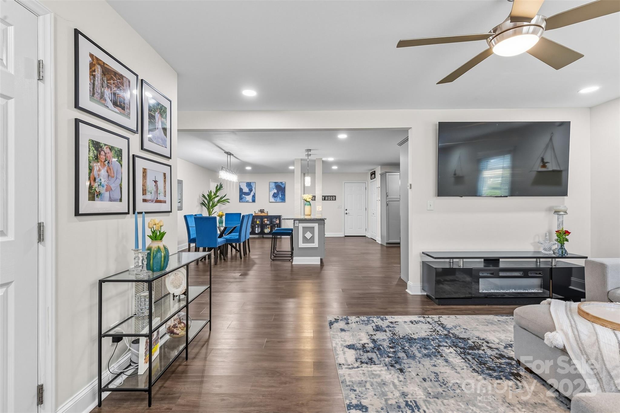 1901 Crestdale Drive